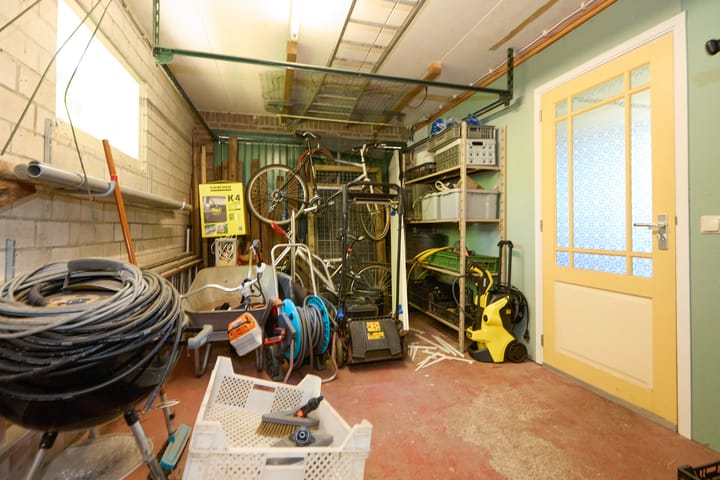 Foto 52 van Middenweg 9