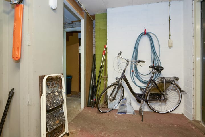 Foto 53 van Middenweg 9