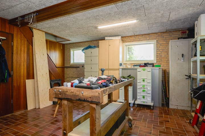 Foto 56 van Middenweg 9