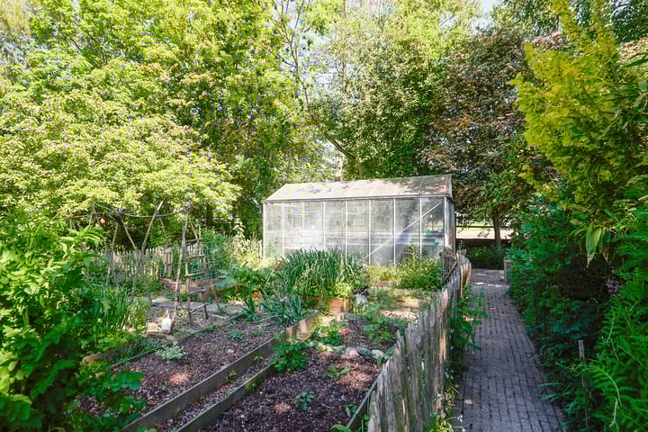 Foto 72 van Middenweg 9