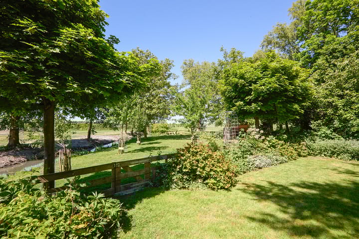 Foto 74 van Middenweg 9