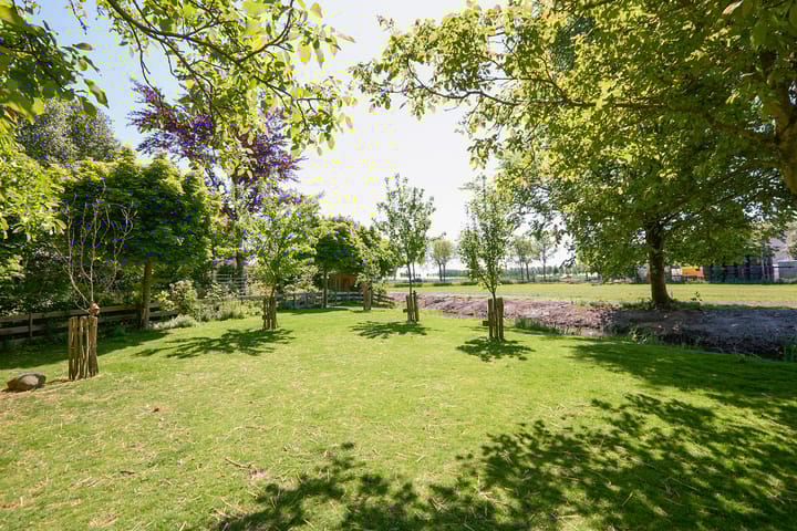 Foto 77 van Middenweg 9