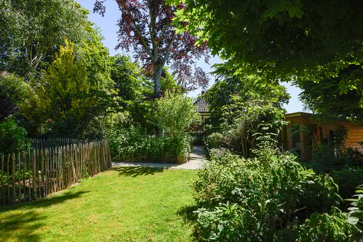 Foto 80 van Middenweg 9