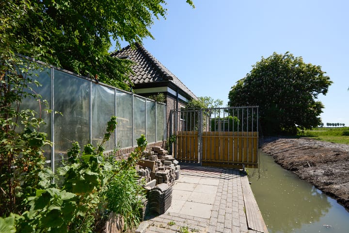 Foto 84 van Middenweg 9