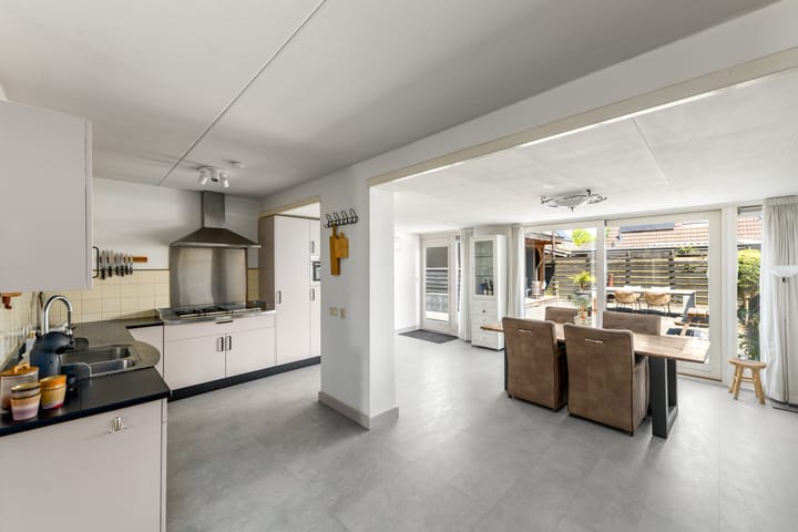 Foto 8 van It Swurd 16