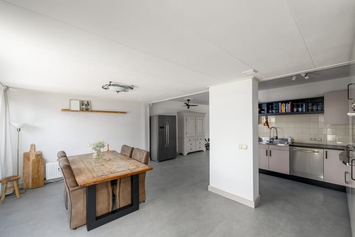 Foto 10 van It Swurd 16