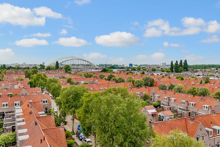 Foto 11 van Linnaeusstraat 64