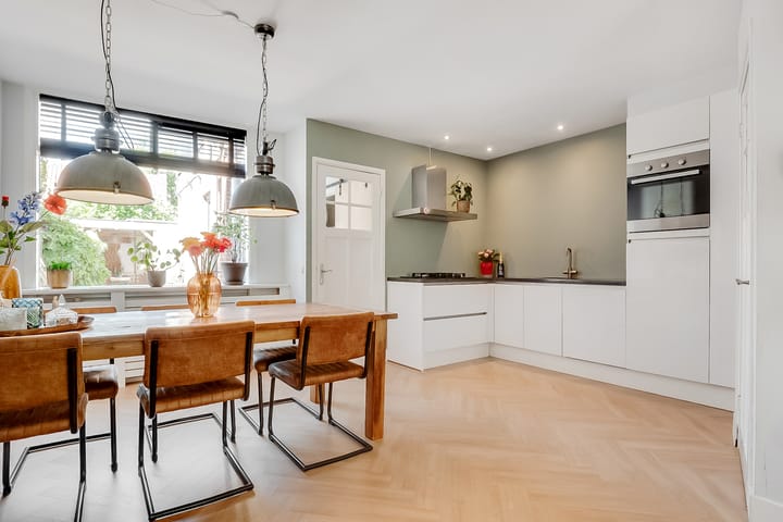 Foto 25 van Linnaeusstraat 64