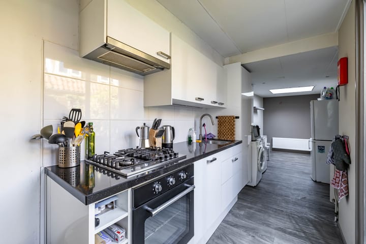 Photo 14 of Jacobstraat 8