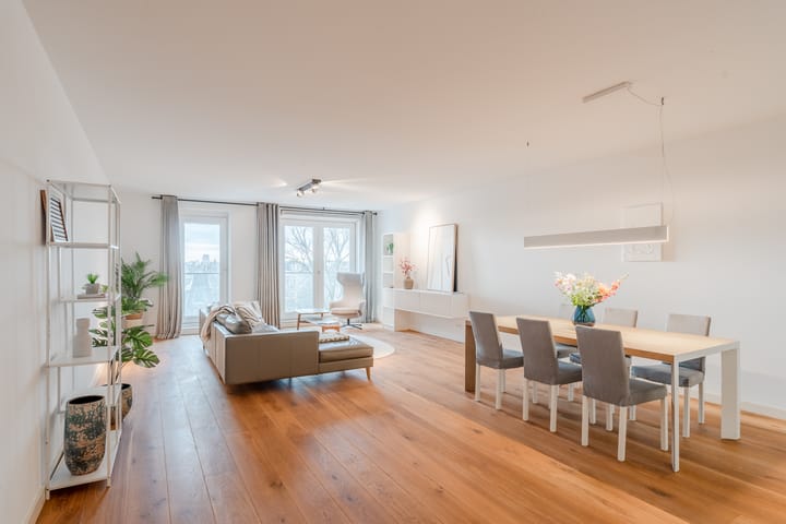 Foto 1 van Haarlemmerplein 18-A