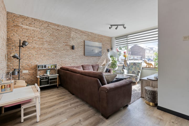 Foto 3 van Bredastraat 11