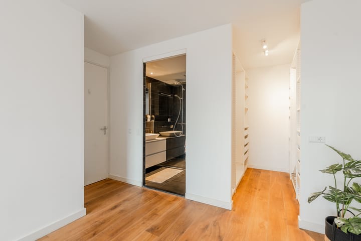 Foto 21 van Haarlemmerplein 18-A