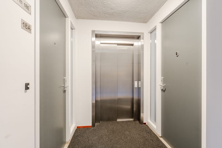 Foto 30 van Haarlemmerplein 18-A