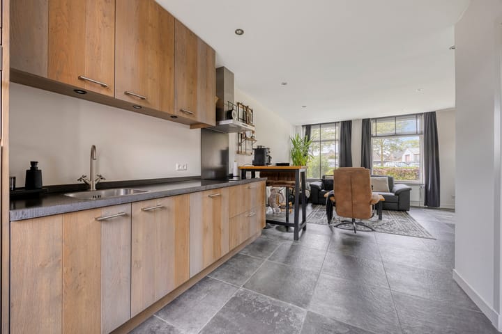 Photo 3 of Arnoldus Verschurenstraat 15