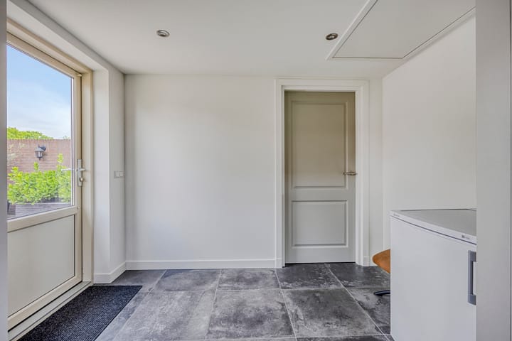 Photo 16 of Arnoldus Verschurenstraat 15