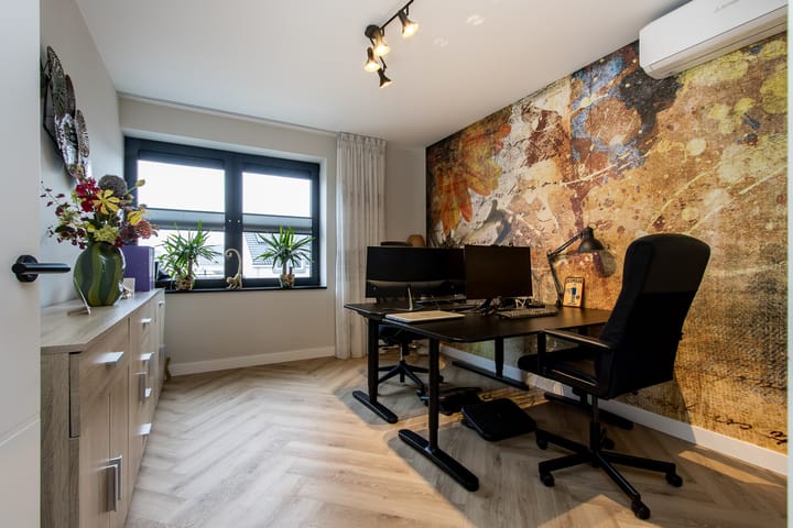 Photo 33 of Burgemeester Wilminkhof 8