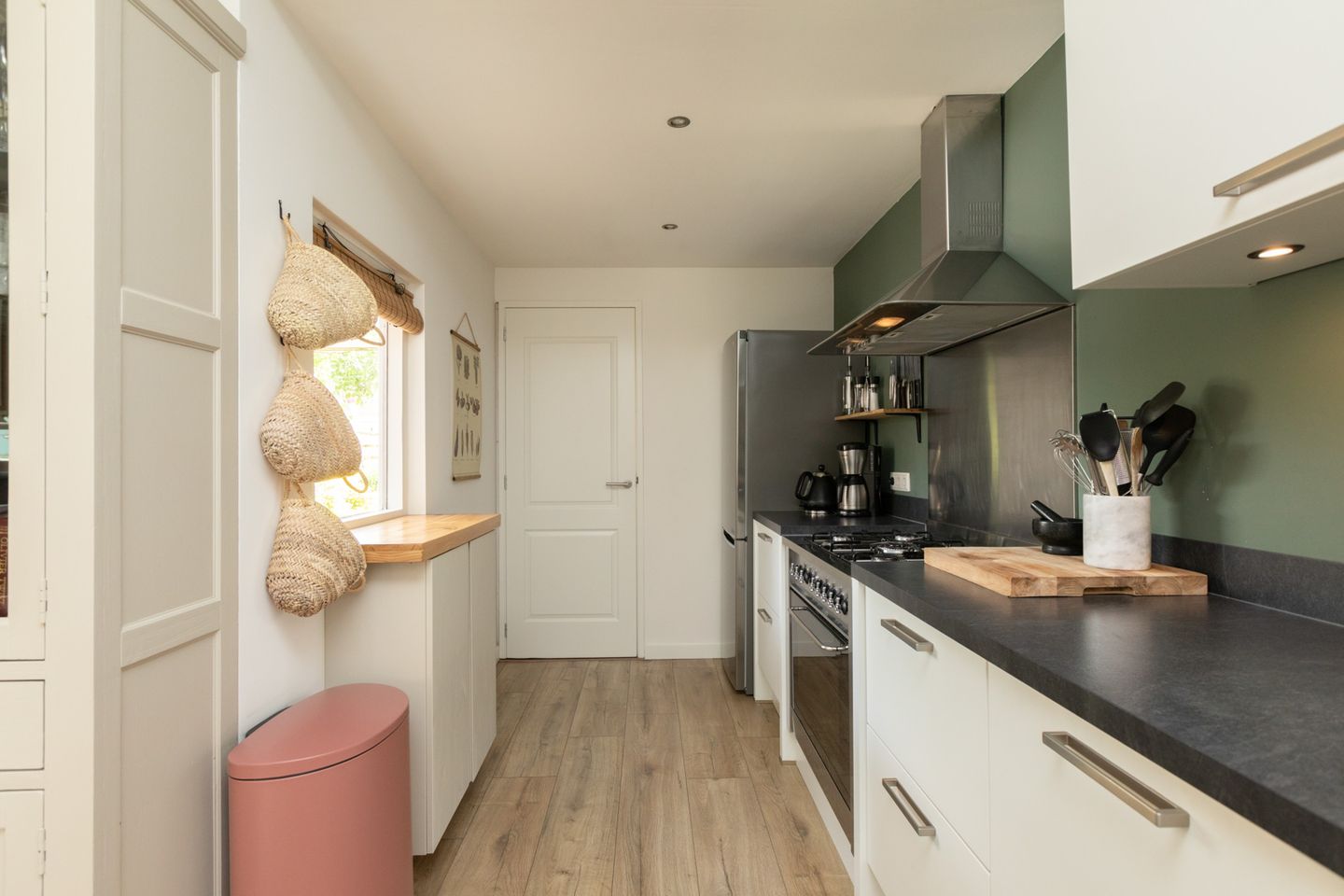 Foto 10 van Monnikstraat 8