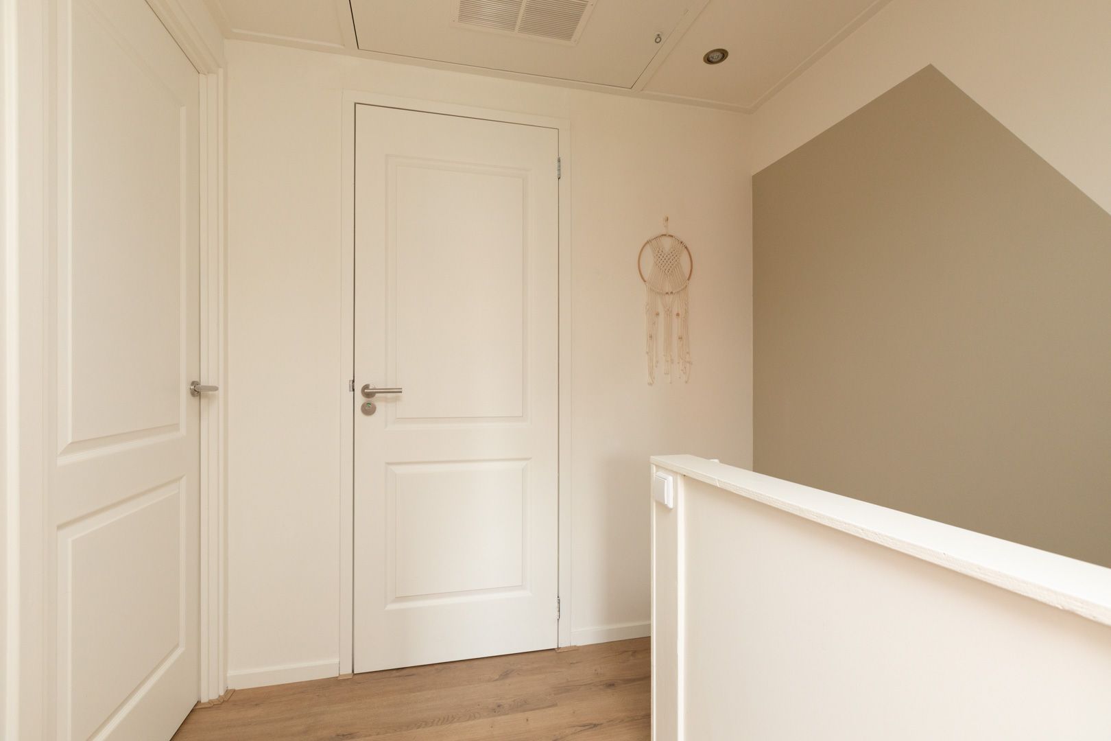 Foto 24 van Monnikstraat 8