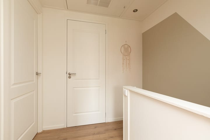 Foto 24 van Monnikstraat 8