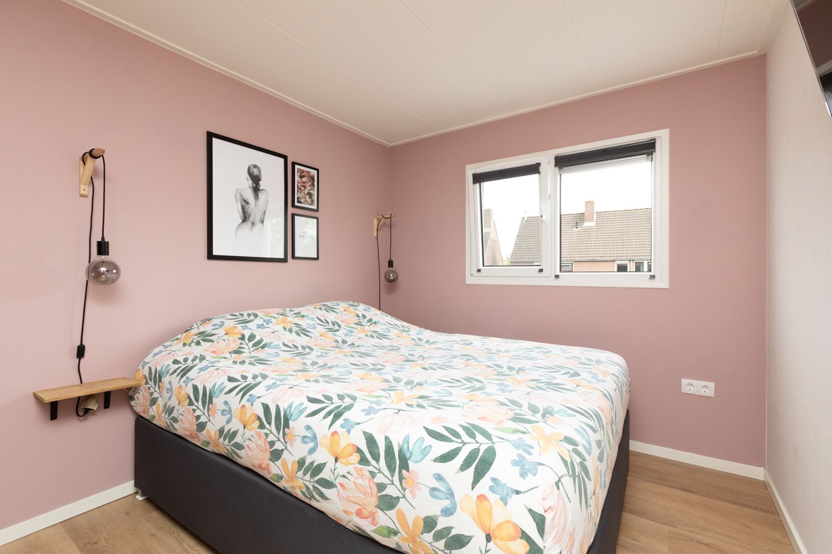 Foto 27 van Monnikstraat 8