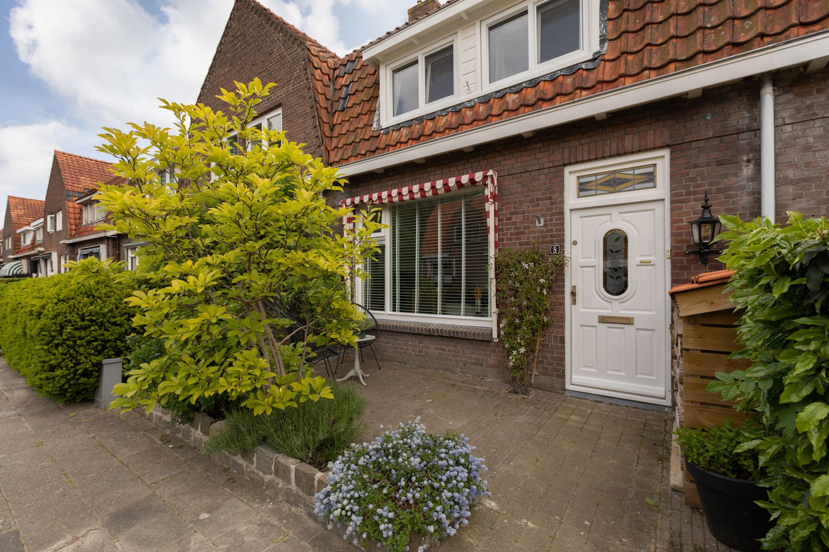 Foto 39 van Monnikstraat 8