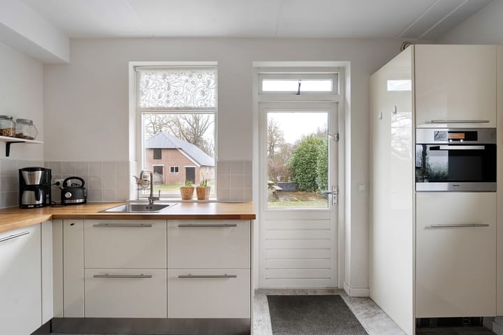 Photo 20 of Westeinde 170