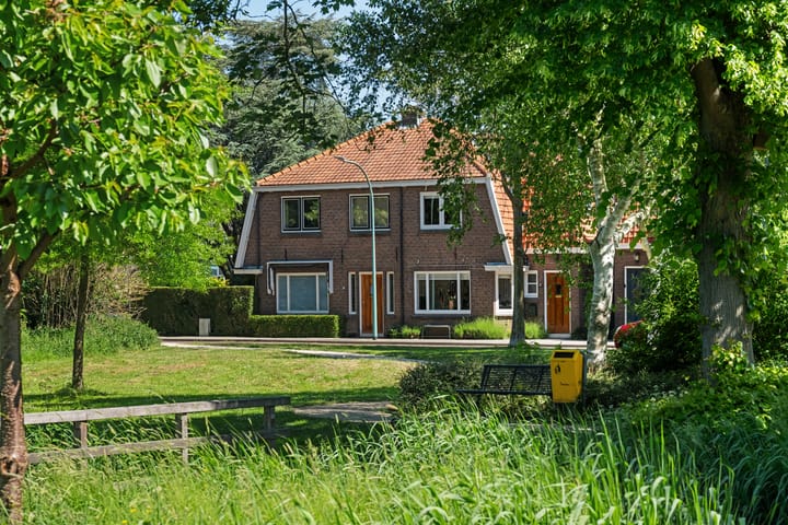 Foto 1 van Fop Smitstraat 37