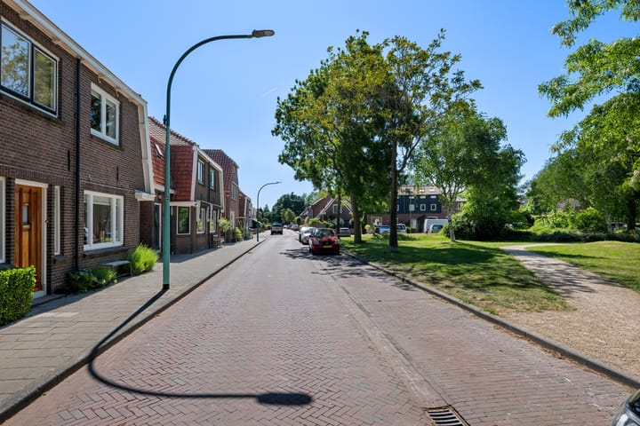 Foto 38 van Fop Smitstraat 37