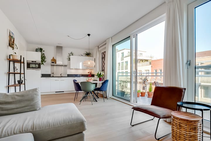 Foto 2 van Carel Willinkgracht 557