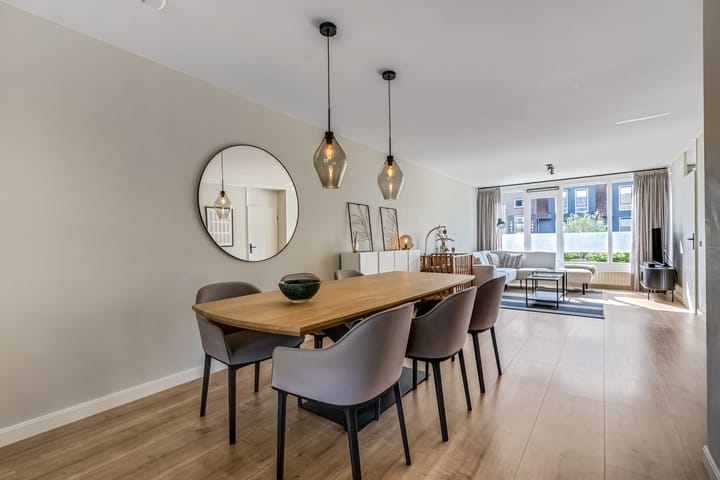 Foto 10 van Meikers 33