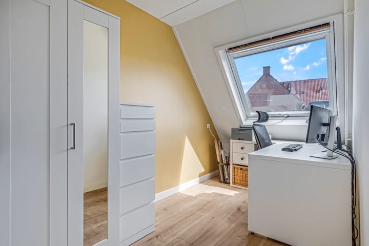 Foto 19 van Meikers 33