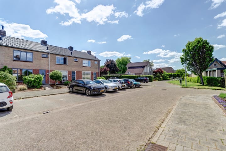 Photo 39 of Prins Willem-Alexanderstraat 3