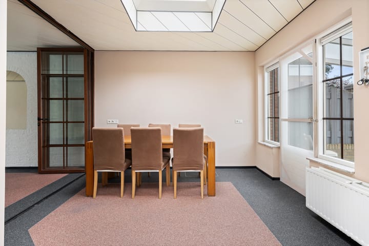 Photo 16 of Iepenstraat 5