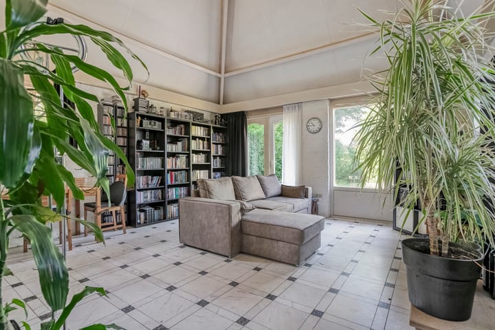 Photo 8 of Molenstraat 2