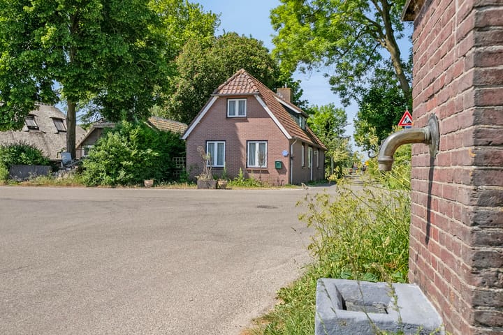 Photo 32 of Molenstraat 2