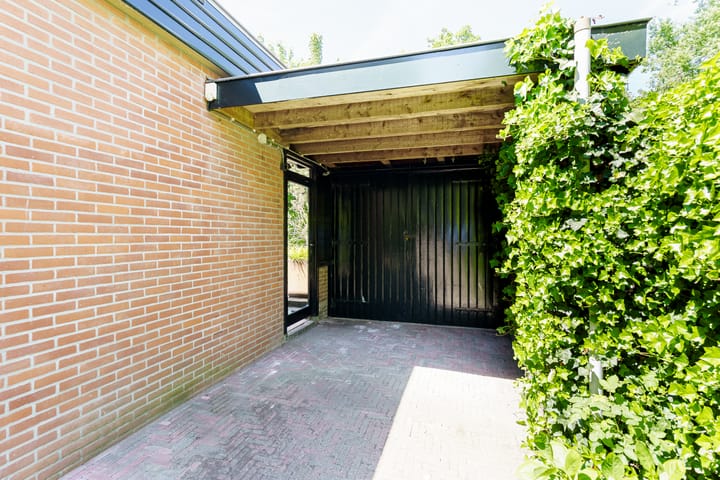 Foto 41 van Brederoodseweg 63