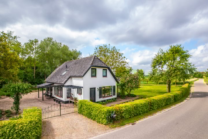 Foto 1 van Hoevestraat 16