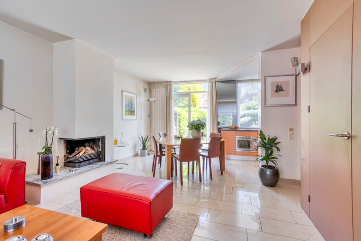 Foto 9 van Zeisstraat 36