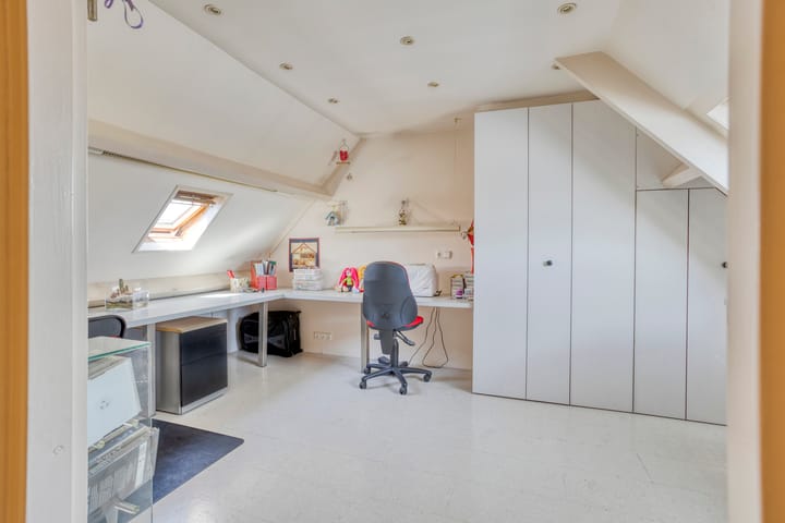 Foto 21 van Zeisstraat 36