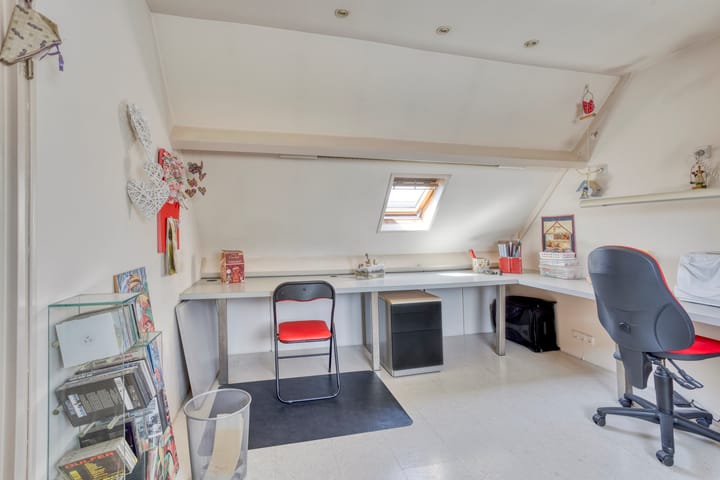 Foto 22 van Zeisstraat 36