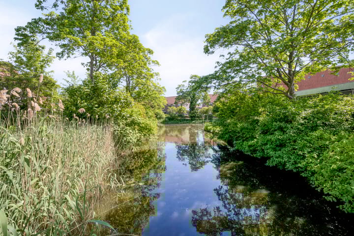 Foto 30 van Zeisstraat 36