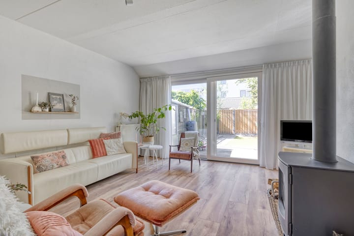 Foto 2 van Holmsterheerd 23