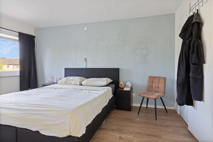 Foto 28 van Molenstraat 242