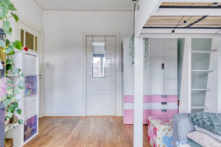 Photo 20 of Heuvelplein 237