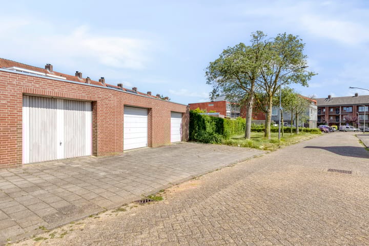 Photo 36 of Heuvelplein 237