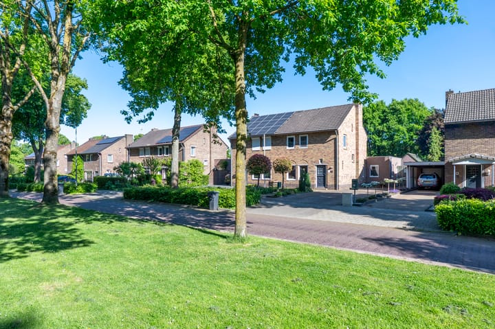 Photo 35 of Dr. Poelslaan 46