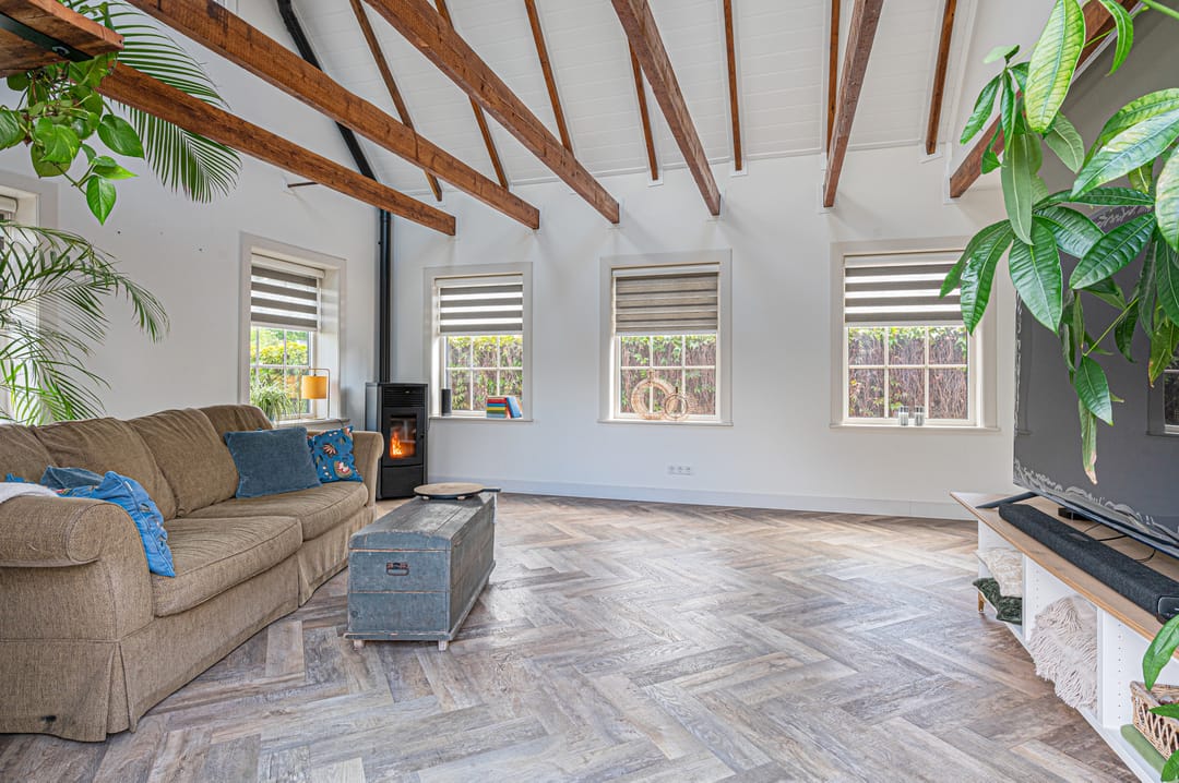 Photo 17 of Garst 115