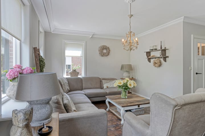 Photo 15 of Wilhelminastraat 67