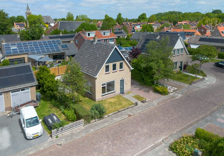 Foto 10 van Julianalaan 4