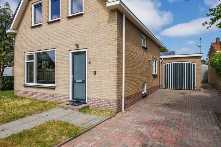 Foto 12 van Julianalaan 4